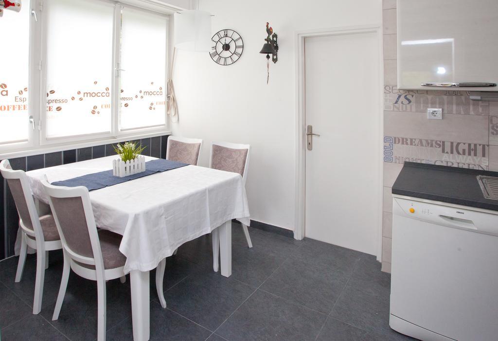 Apartment Macho Split Pokoj fotografie